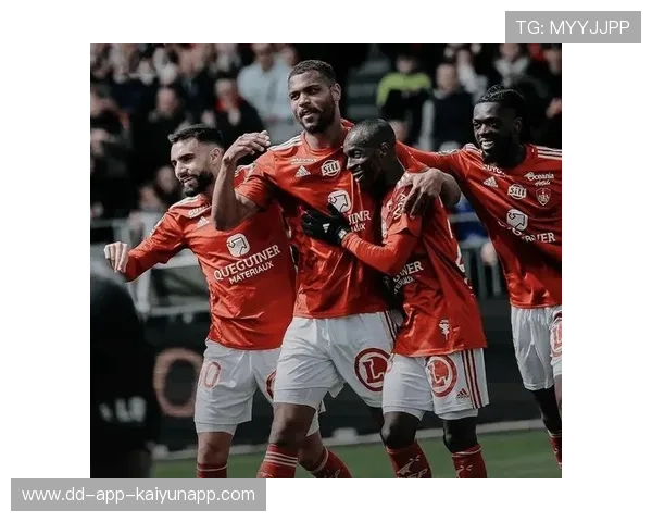 球队在欧冠中对抗不同风格球队体现战术灵活性,欧冠参赛球队分配